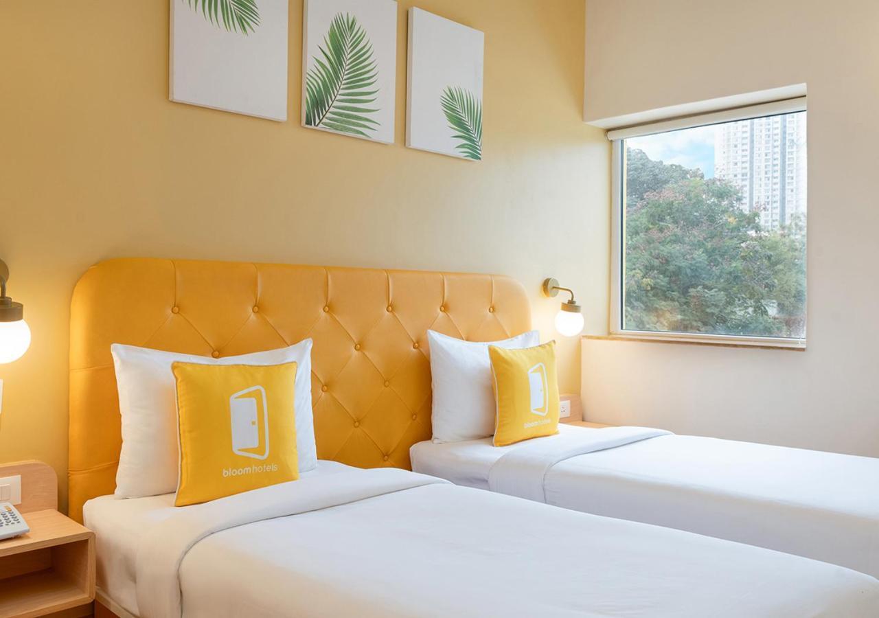 Bloom Hotel Financial District Hyderabad Exterior foto
